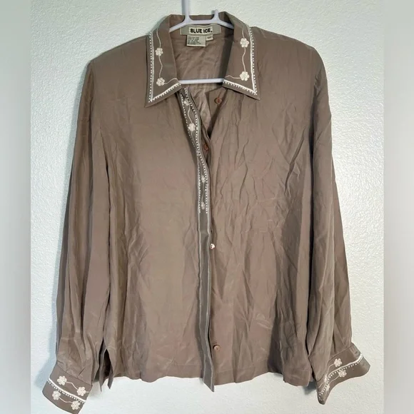 BLUE ICE Vintage long sleeve 100% silk top. Size 10p - Picture 1 of 5